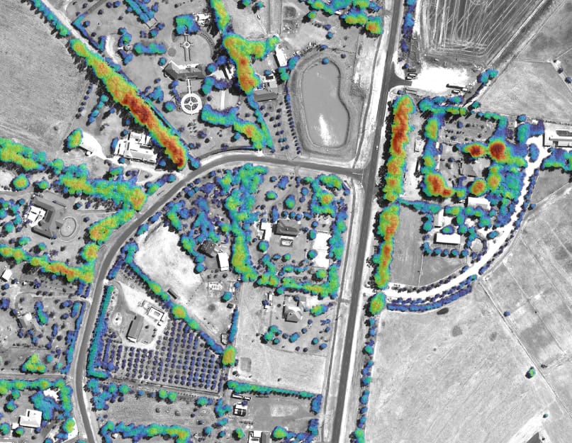 Satellite vegetation detection along a powerline corridor